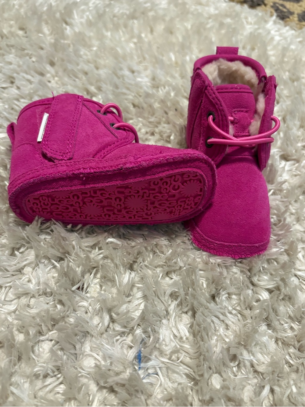 UGG infant size 2  Fuchsia Pink Suede  Boots - Picture 6 of 6